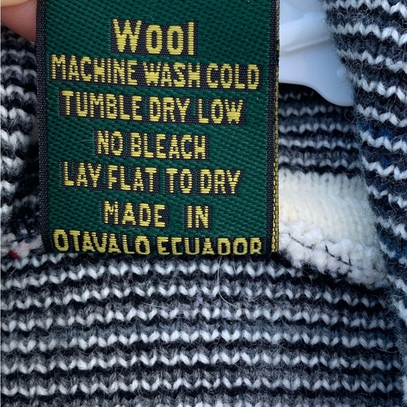 Tejidos Ruminahui Ecuadorian Horse Print Wool Sweater Adult Full Zip Hoodie - Picture 7 of 7